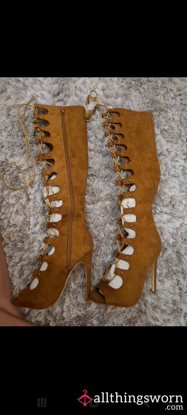 S**y Suede Lace Up Boots