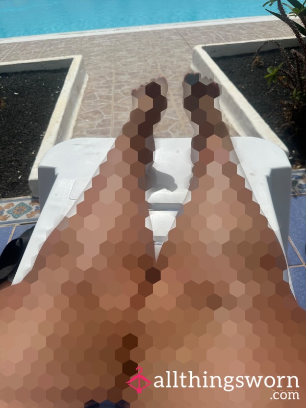 S**y Tanned Feet