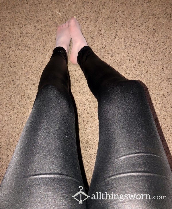 Shiny Faux Leather Leggings 💖 Free Shipping 💌💋