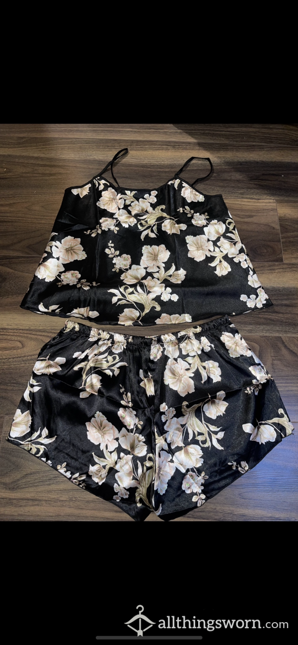 Silky Flower Print Bed Wear