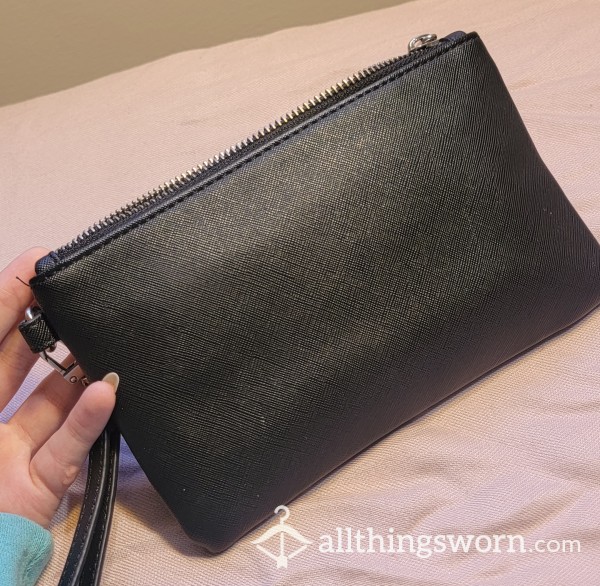 Simple Black Express Wristlet Bag