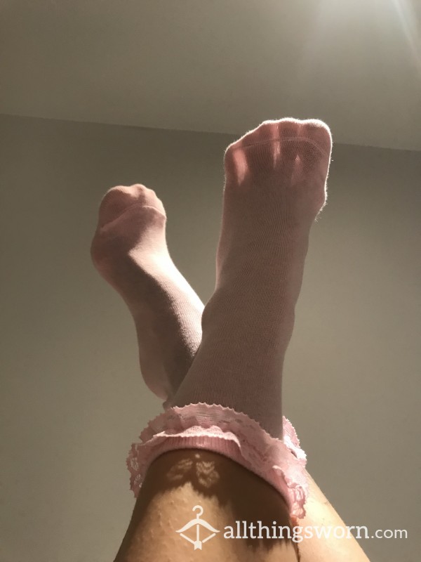 Sissy Frilly Ankle Socks