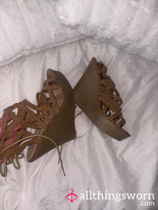 Size 10 Tan Wedges