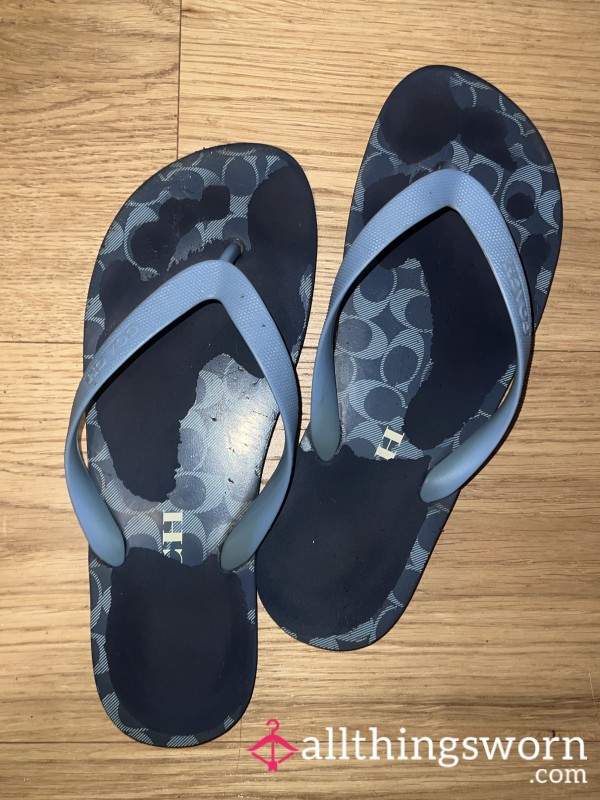 Size 11 Well Worn Coach Flip Flops - Free Shippinng