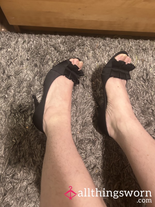 Size 9 Apt 9 Heels Black P**p Toe