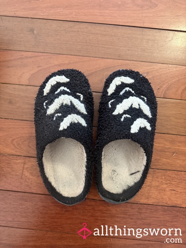 Size 9 Bat Slippers