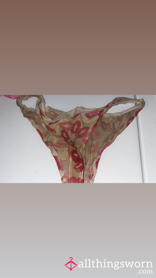 (Size M) ONE OF MY MOST WORN AND TORN PANTIES! 💋 Kiss Mark Juicy Couture Panties, Sweat In And Worn For DAYS 😮‍💨 🤮 Super Stained No Longer White Cheeky Panties! Worn For Two Years! Yuck! 😂