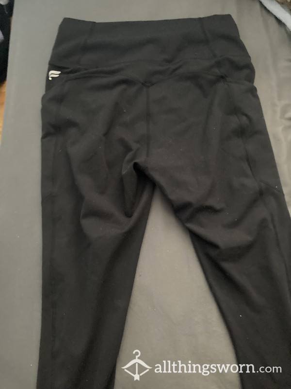 Size Medium Fabletics Leggings