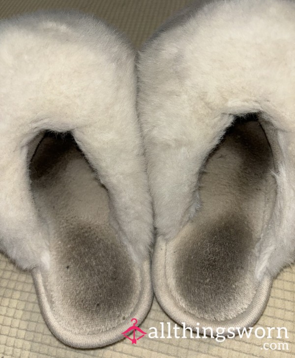 Dirty Size 7 Slippers