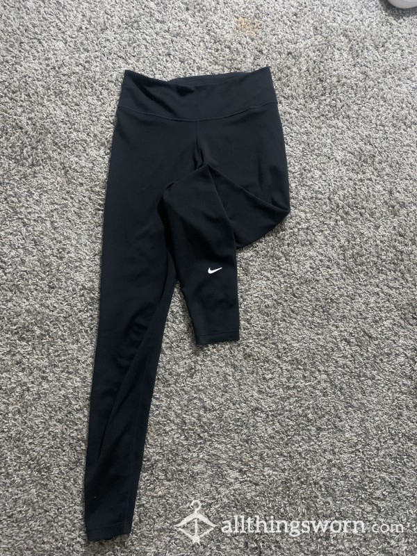 Small Nike Leggings