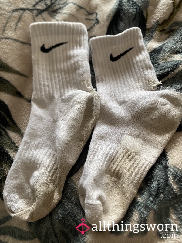 Small Size White Nike Socks, Well Worn Including Gym Visits And A Run To Get Nice And Sweaty💦