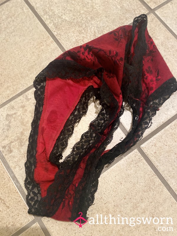 Smelly Black & Red Lacey Panty