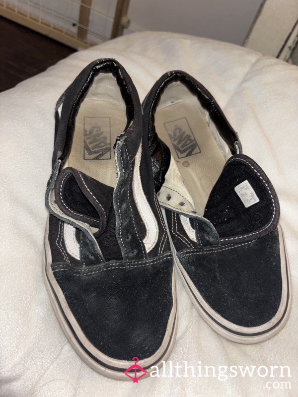 Smelly Black Sneakers/vans