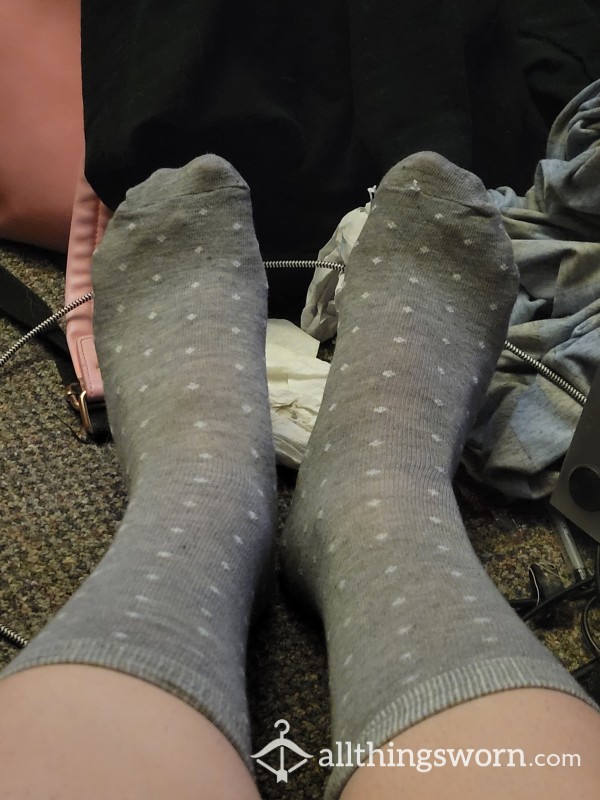 Smelly Gray W/ White Diamonds Socks