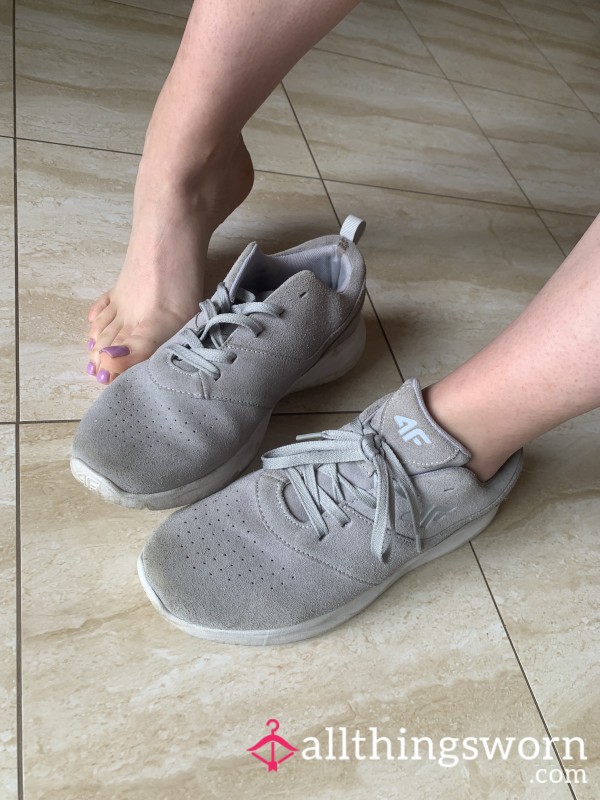 Smelly Grey 4F Sneakers