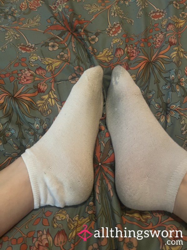 Smelly White Ankle Socks