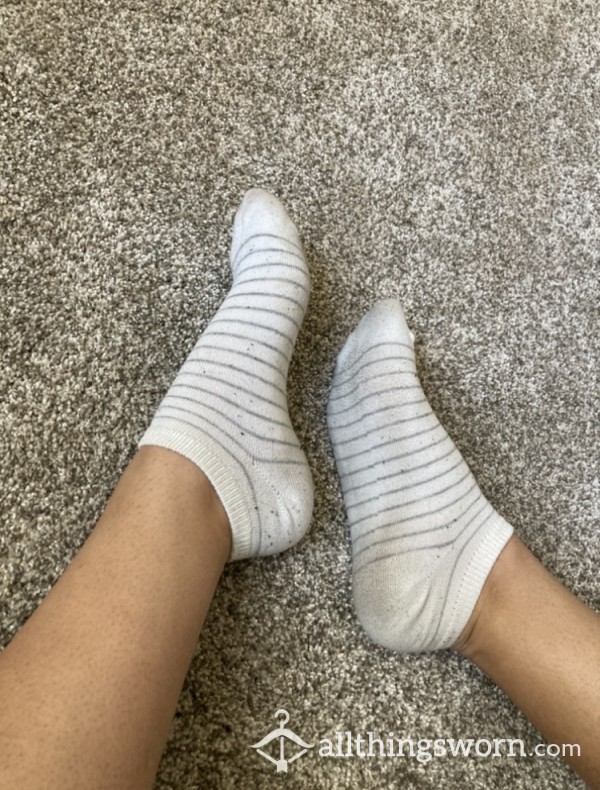 Smelly White Socks