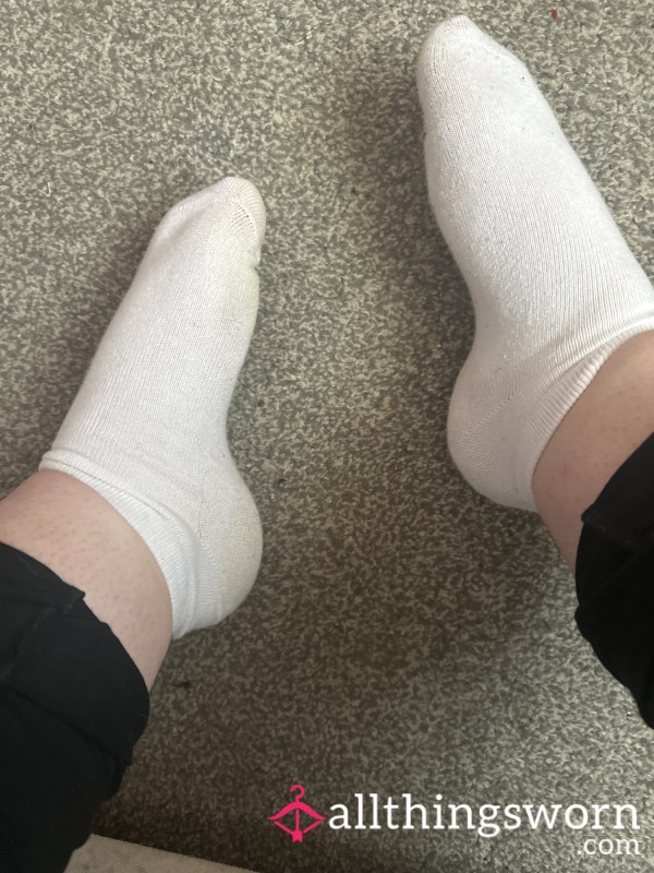 Smelly White Socks