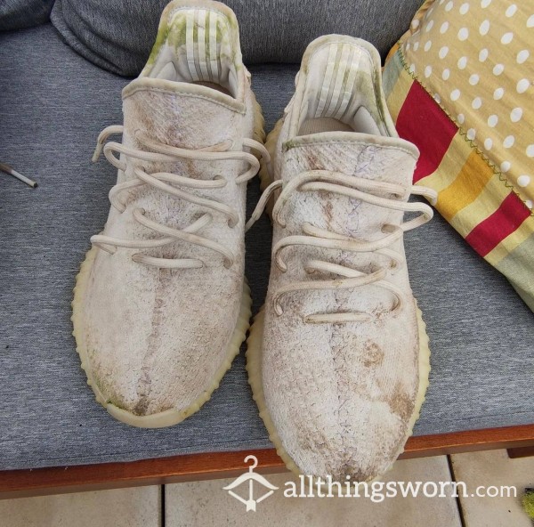 Smelly Yeezys Adidas