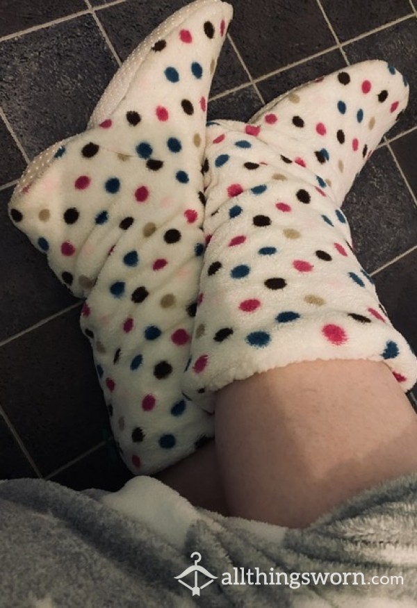 Snuggiest Polka Dot Booties😸