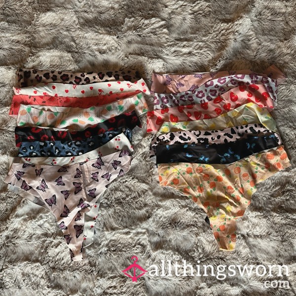 Seamless Patterned Thongs (S)