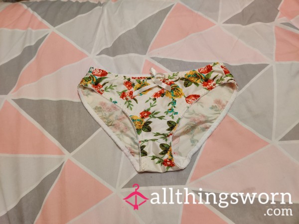 🌸Soft Stretchy And Super Comfortable Flor*l Panties🌸