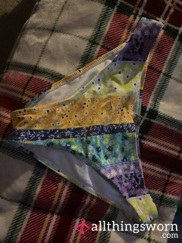 Some Bottoms Of One Of My Favvv Bikinis Has Some Cute Patterns And Colors!