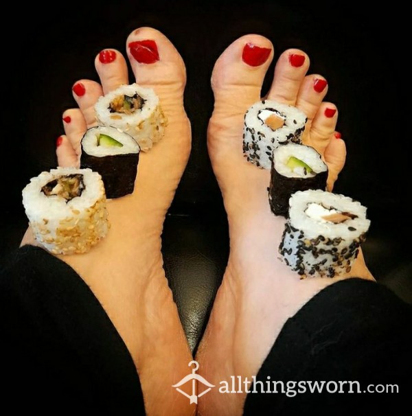 SPLOSHING FEET PICS SET X 6