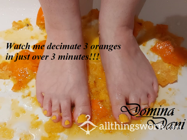 Sploshing Orange Squashing