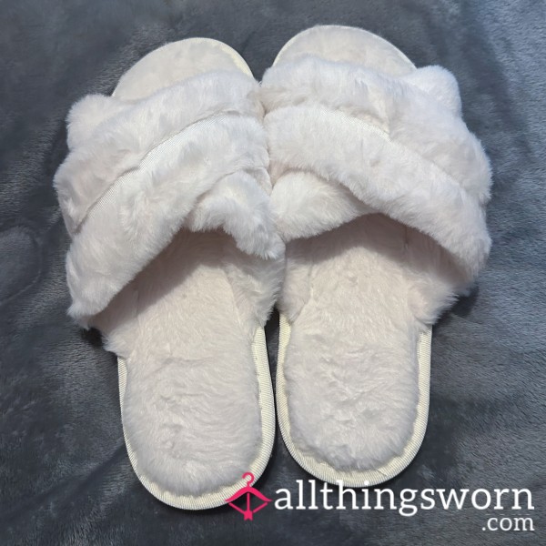 SSBBW White Fluffy Slippers - 7 Days Fresh Wear