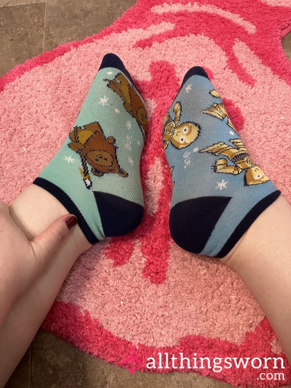 Star Wars Ewok & C-3PO Mismatched Socks – Adorably Broken In