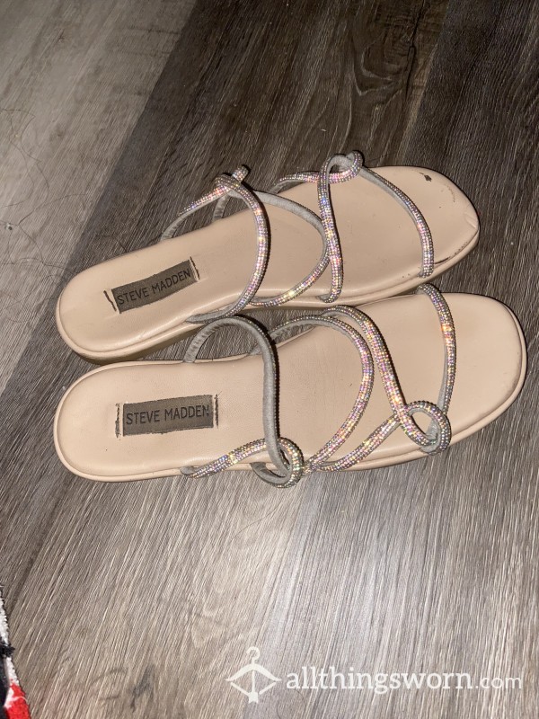 STEVE MADDEN RHINESTONE SANDALS 🧊🧊