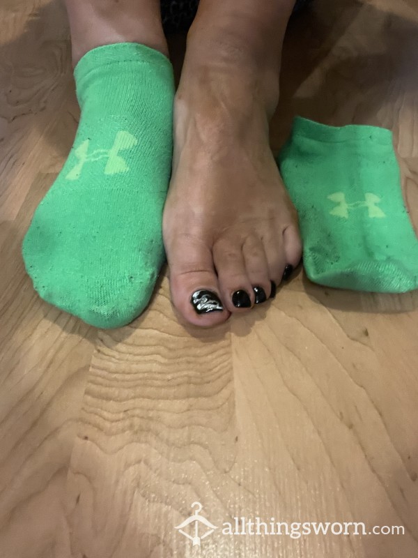 VERY OLD SWEATY GREEN COTTON UNDER ARMOUR Stinky Dirty Socks