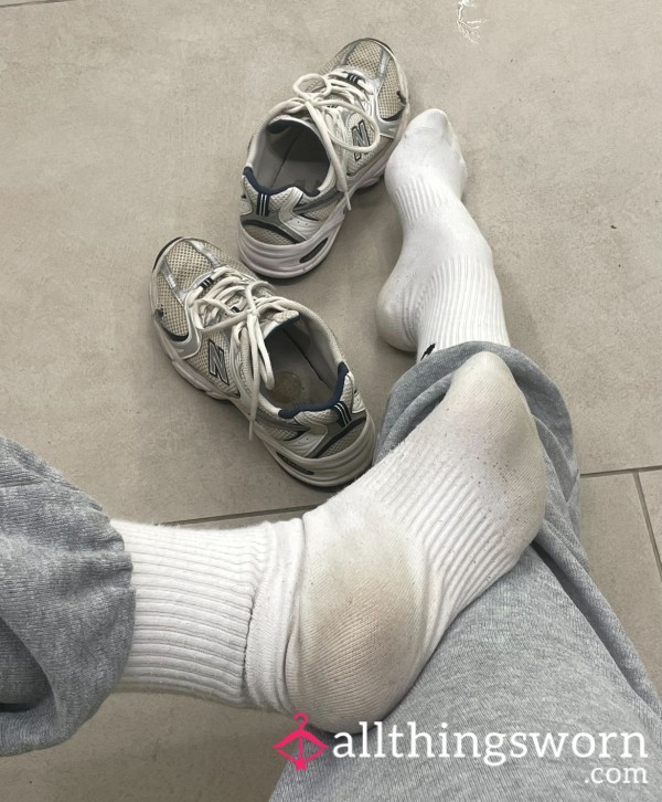 Stinky NIKE Socks - 5 Gym Sessions' Worth Of Sweat