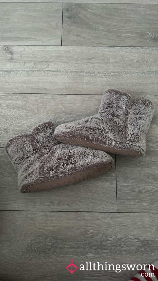 Stinky Slipper Boots