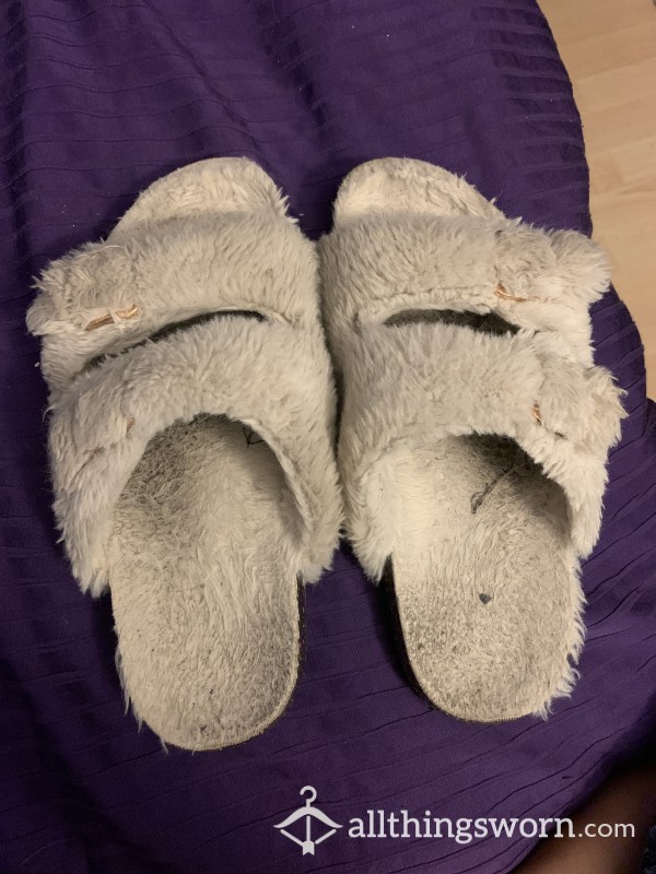 STINKY SLIPPERS