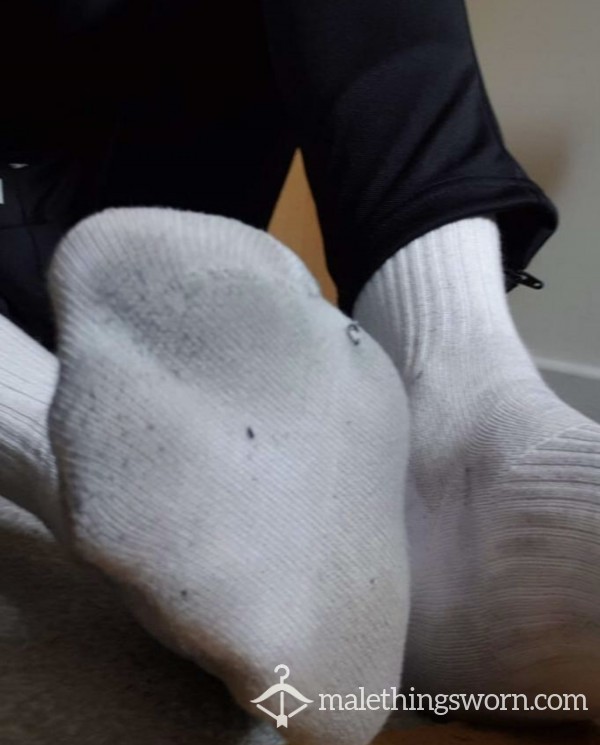 Stinky Sweaty Socks 🧦💦