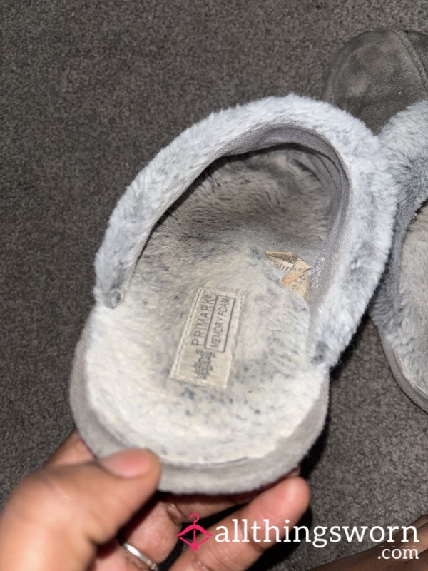 Stinky Well Used Slippers 😏👃🏽