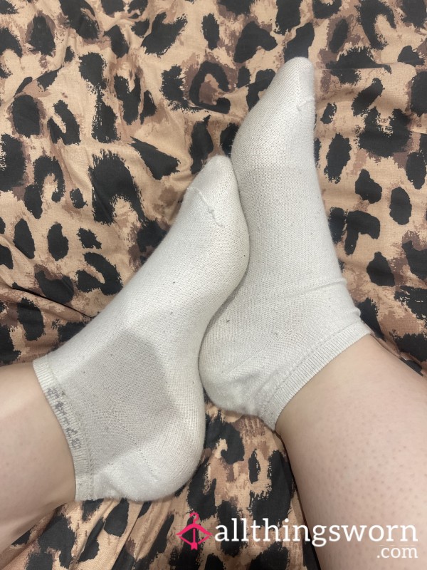 Stinky Worn White Ankle Socks