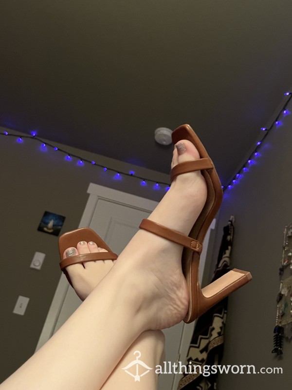 Strappy High Heels 😘