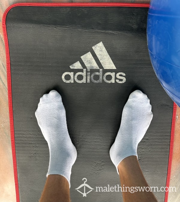 Stroking And Blowing My Ma**ive Post-workout Load On Adidas Gym Mat.