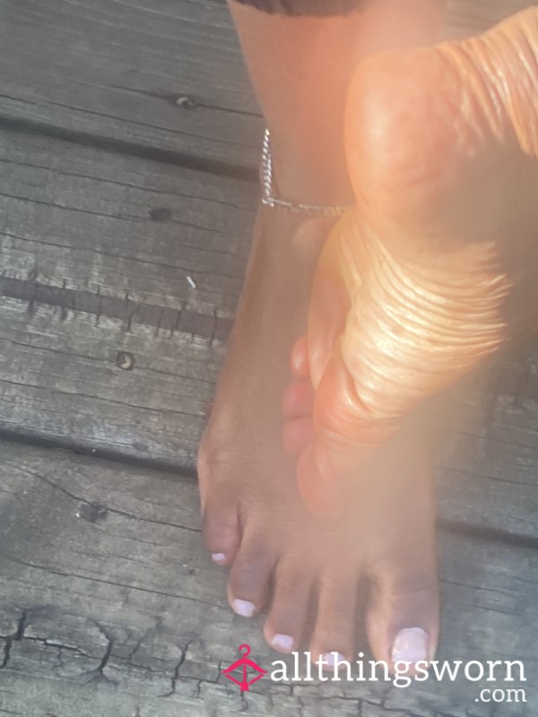 Sunny Toes