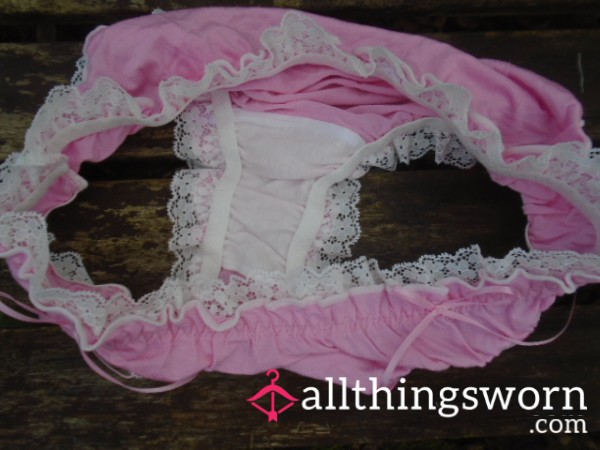 🩷 Super Cute Frilly Panties 😏🩷