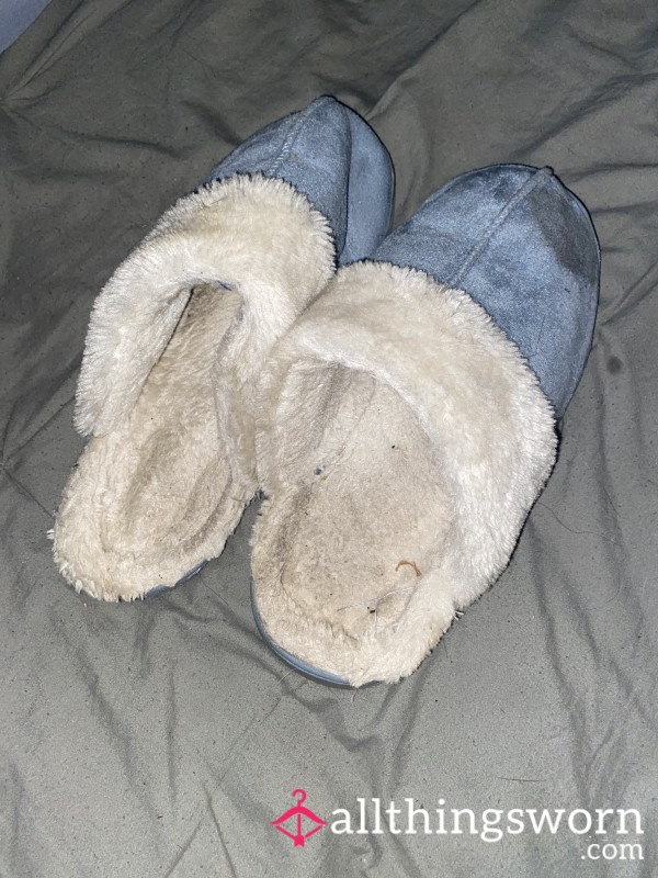 Super Stinky Slippers 🤢