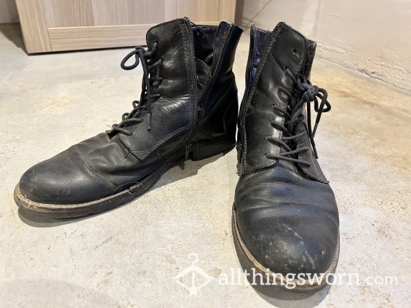 Super Well-worn Man Boots