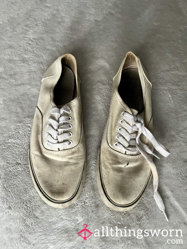 Super Worn And Dirty White Sneakers