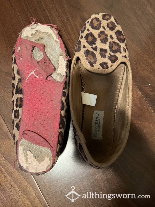 Super Worn-In, Cozy & Super Smelly Leopard Flats/ Slippers