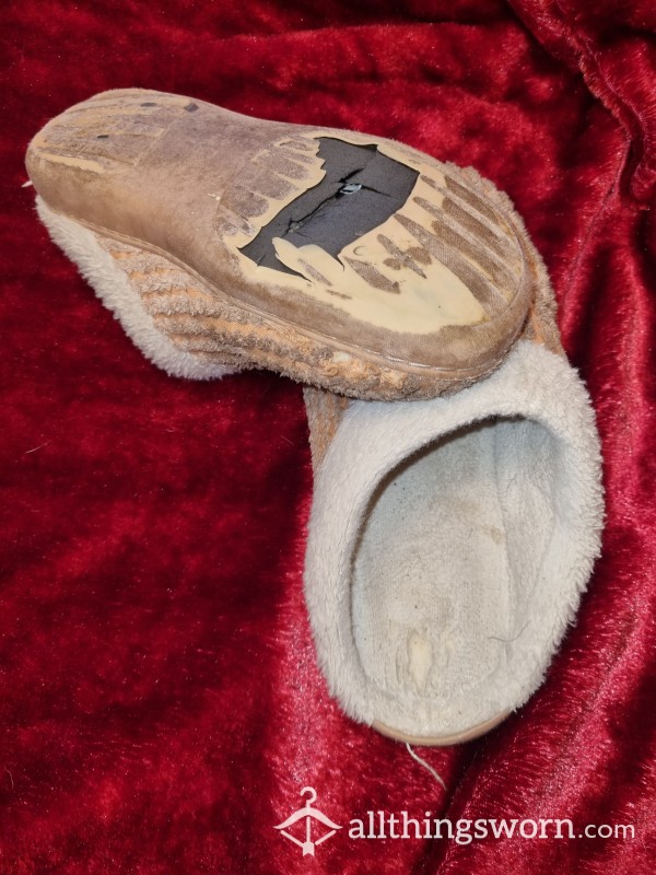 Super Worn Slippers