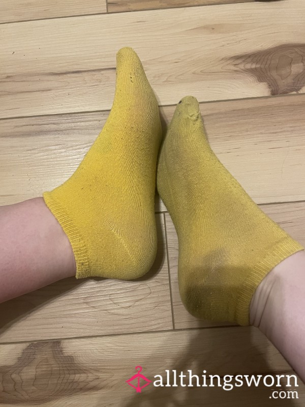 Super Worn Stained Yellow Socks