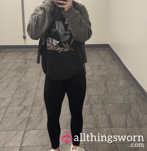 Sweat Workout Leggings And Shirt